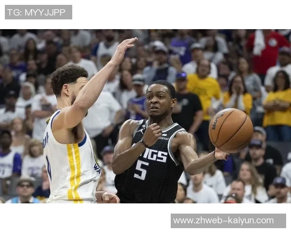 德阿隆福克斯如何在NBA赛场上展现领导力与潜力的双重魅力